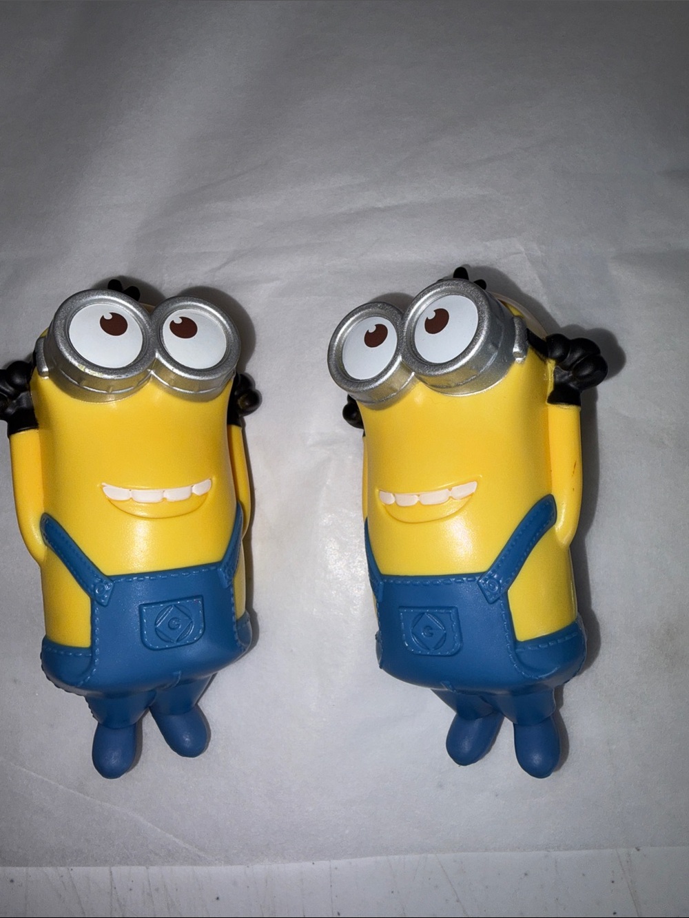 McDonald’s Universal Yellow & Blue Minion Character Figure Set - Picture 6 of 14